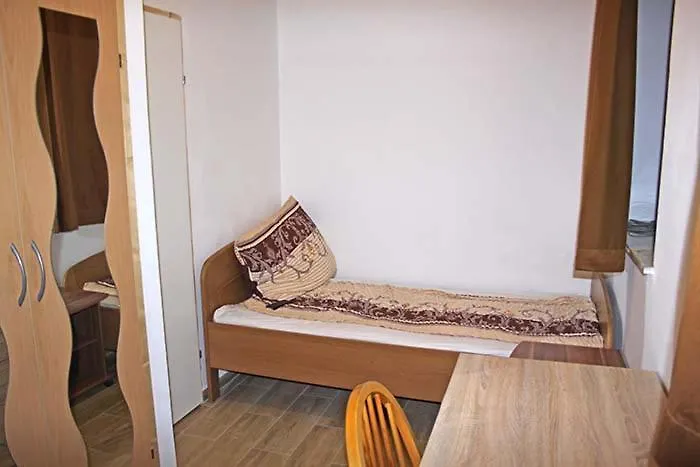 Konukevi F.e.matras-gasse 9
